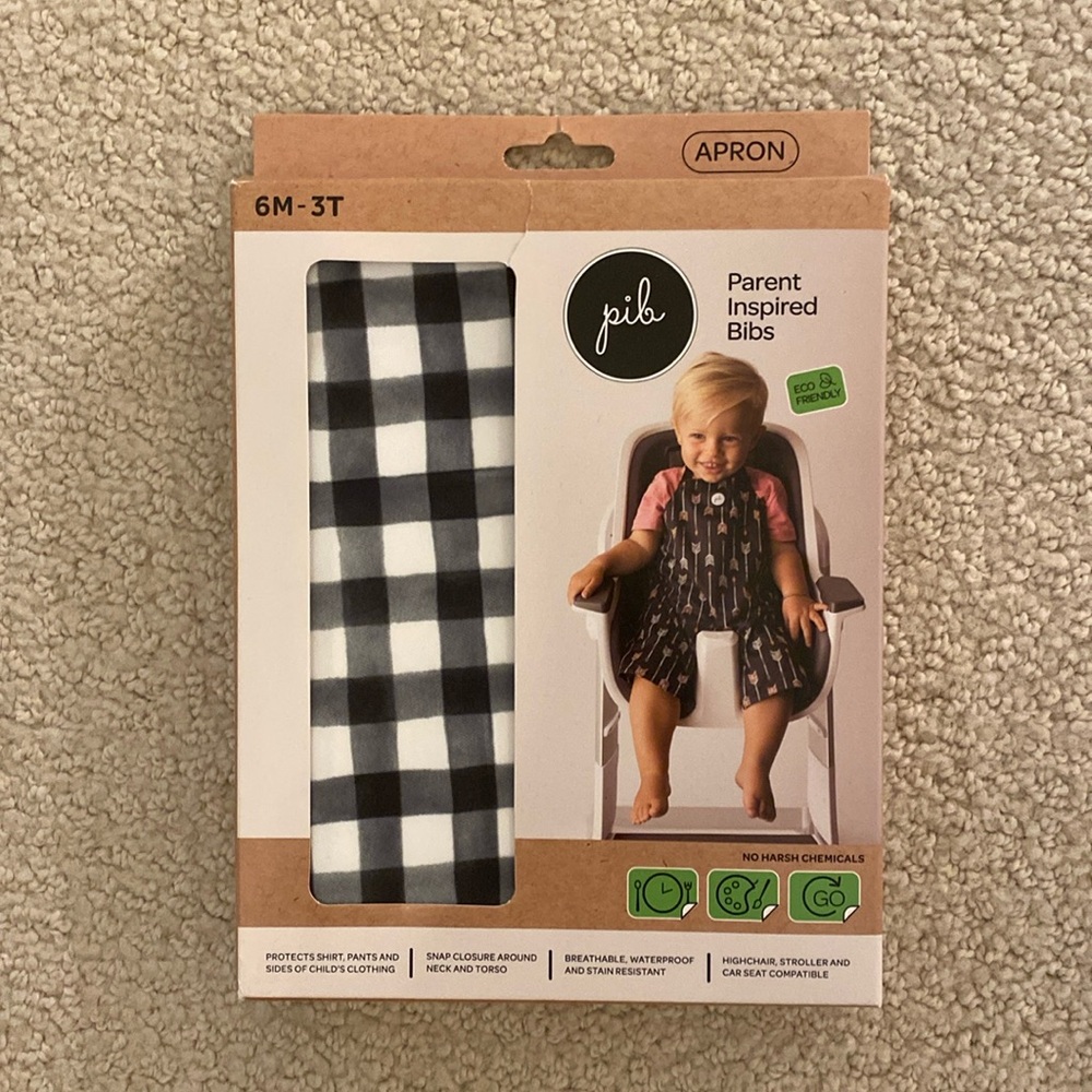 NWT Pib Apron Style Fuller Coverage Bib